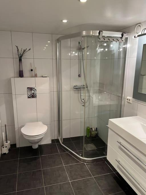 Hybel Med Bad Egersund Exterior foto